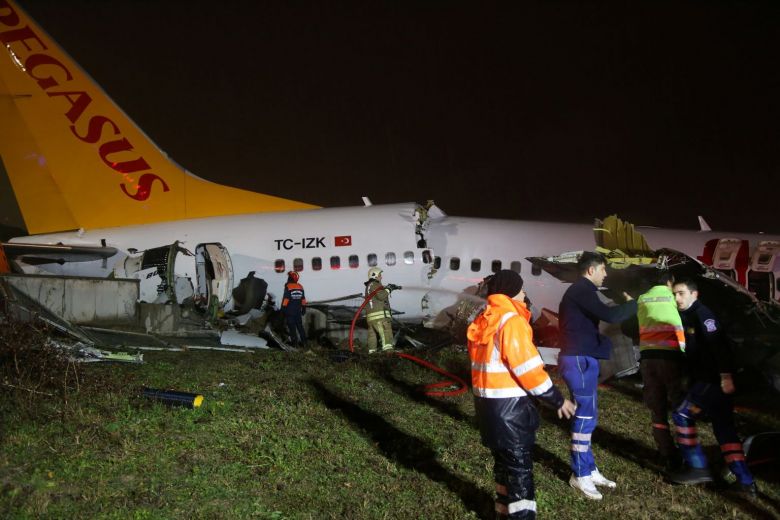 pegasus airlines plane skids off runway and breaks in three pieces voice
